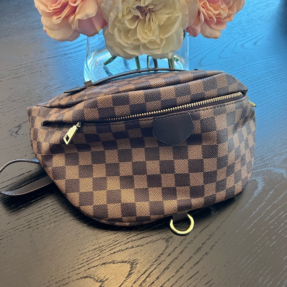 Game Day Bum style brown square bag